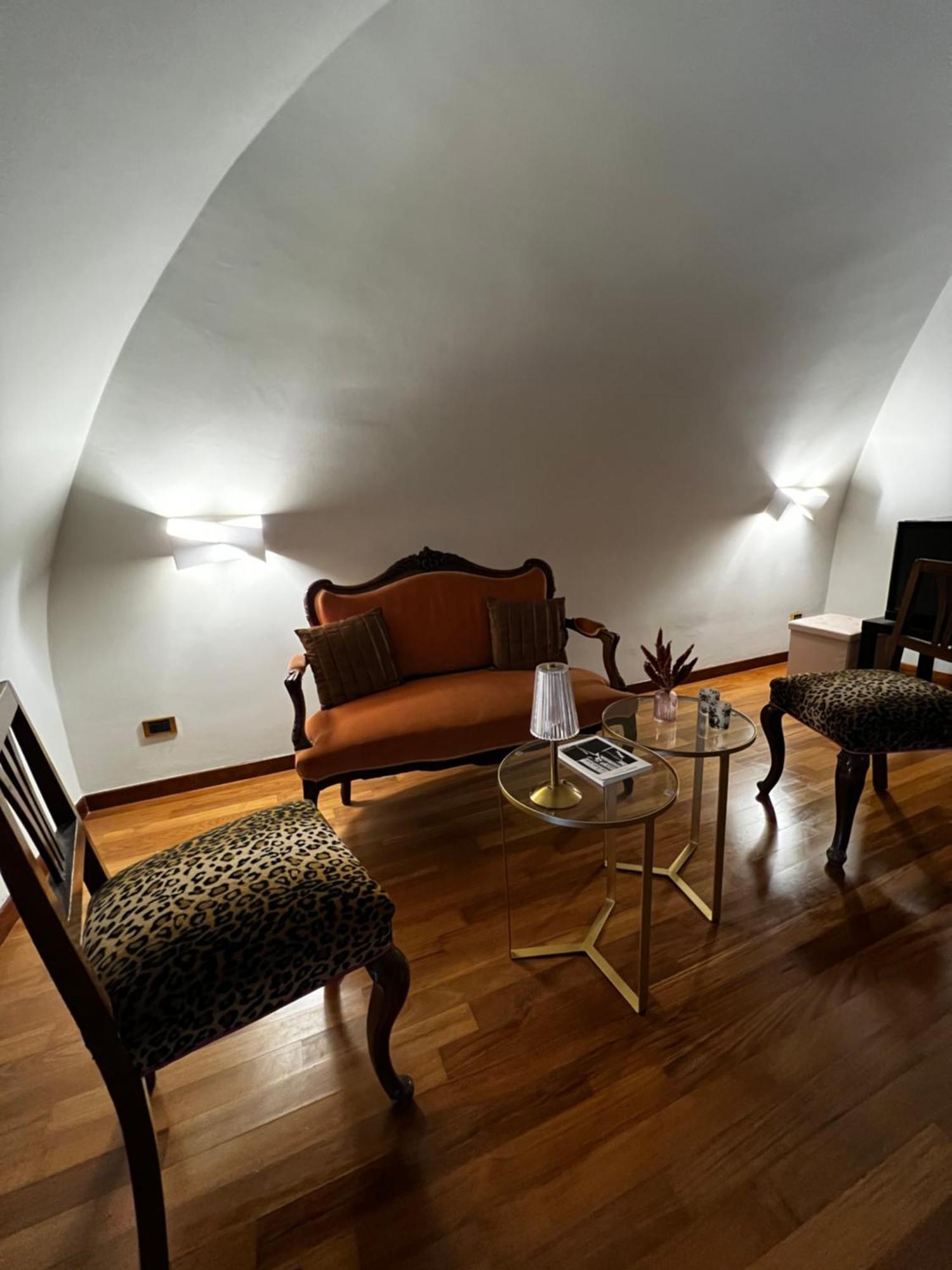 Calefati Gallery Luxury Apartment Bari Exterior photo